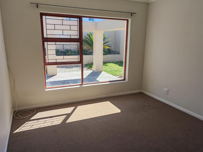 To Let 2 Bedroom Property for Rent in Chanteclair Western Cape